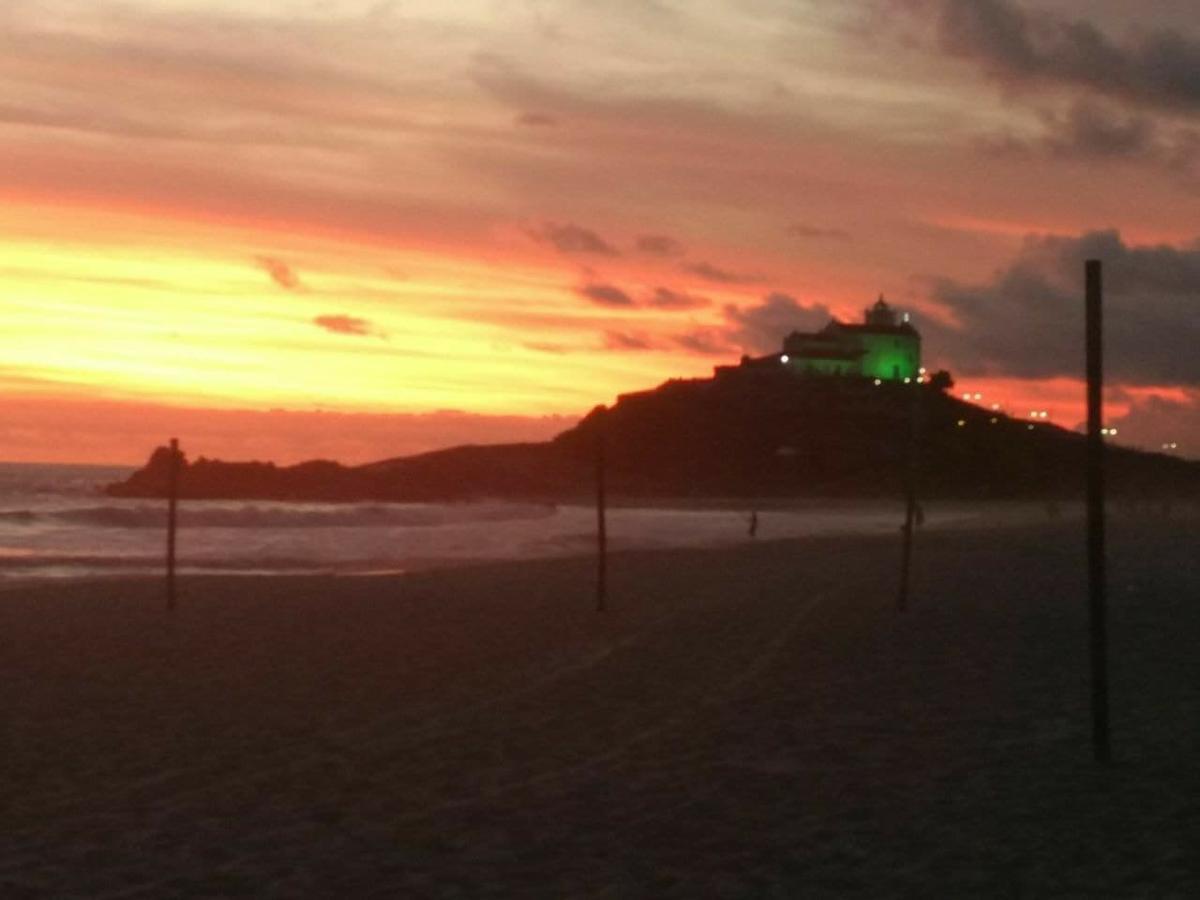 Saquarema Itauna Em Frente A Praia Bagian luar foto